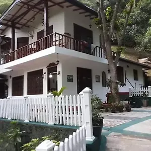 Villa25 Free Pick Up From The Centre , Kandy Sri Lanka